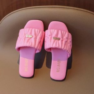 Quilted Comfort Slides – Pink